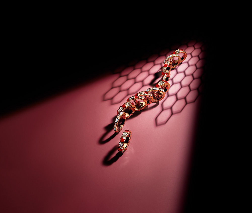 Bulgari introduces the Serpenti Viper, a beautiful new collection of band rings